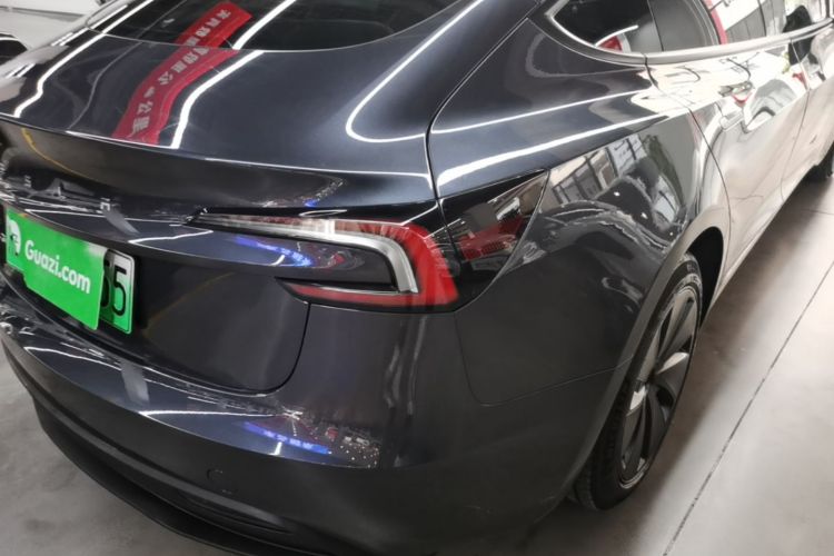 Tesla Model 3 2024 car image #8
