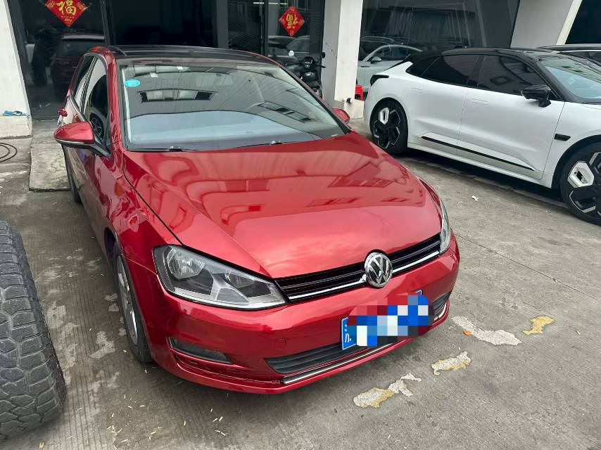 Volkswagen Golf 2014 car image #2