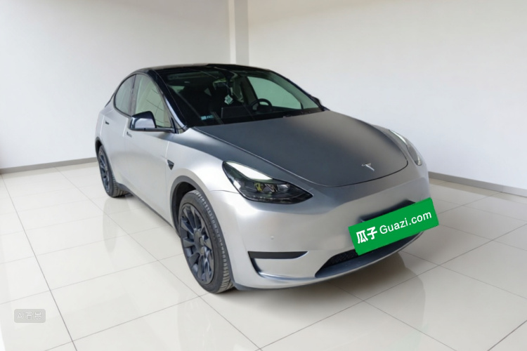 Tesla Model Y 2022 car image #4