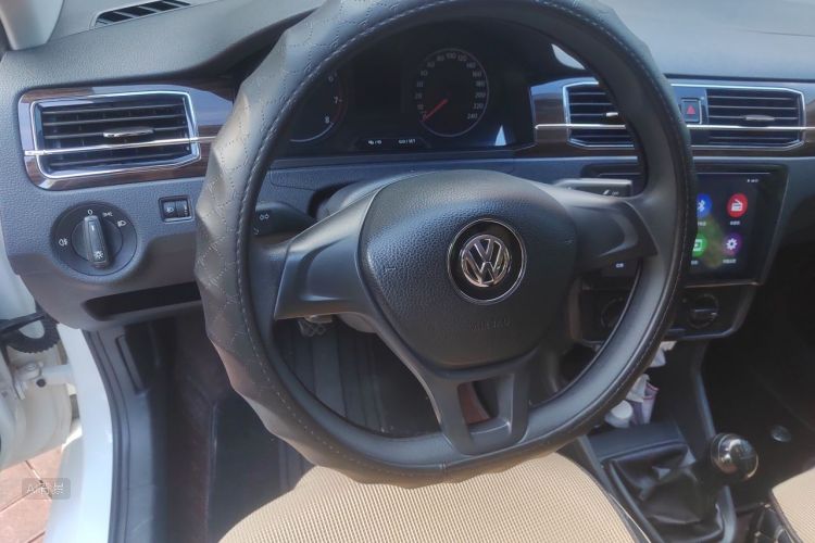 Volkswagen Santana 2017 #12 Volkswagen Santana 2017 car image #12