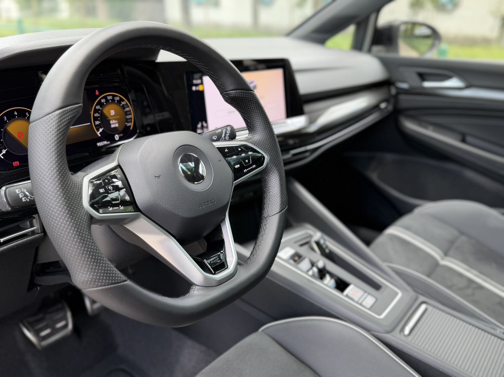 Volkswagen Golf 2022 car image #10