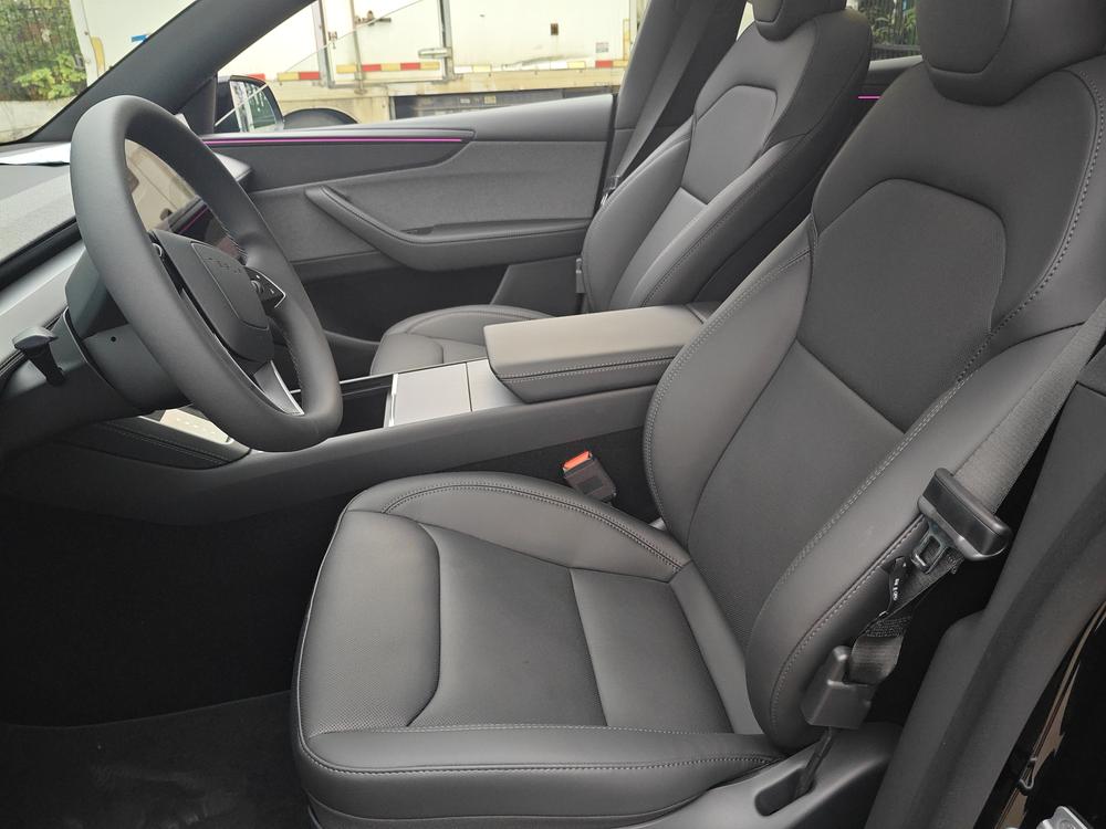 Tesla Model Y 2026 #24 Tesla Model Y 2026 car image #24