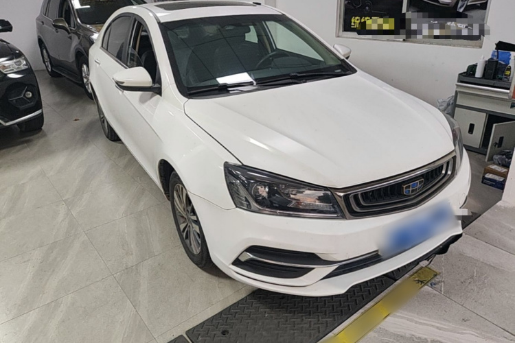 GEELY Emgrand 2019 car image #4