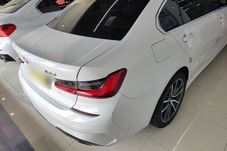 BMW 3 Series 2020 car image #7