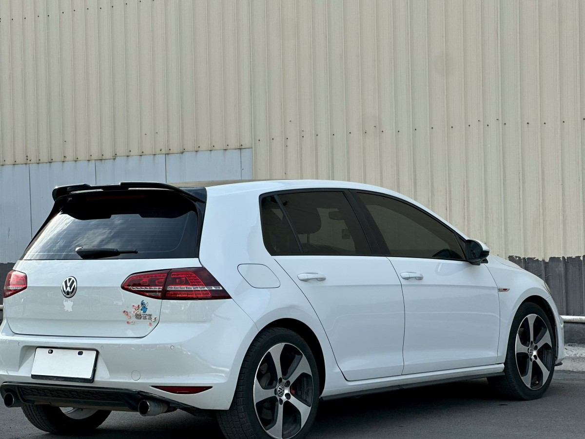 Volkswagen GolfGTI 2018 #7 Volkswagen GolfGTI 2018 car image #7