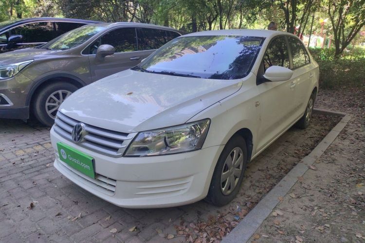 Volkswagen Santana 2016 car image #2
