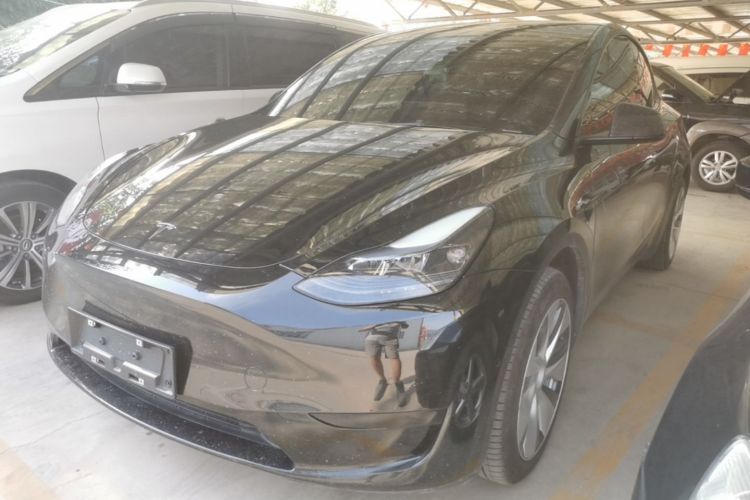 Tesla Model Y 2023 #2 Tesla Model Y 2023 car image #2