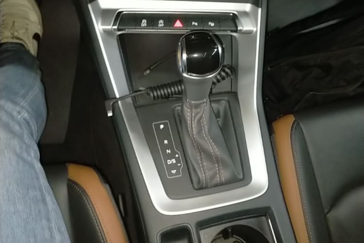 Audi Q3 2021 #14 Audi Q3 2021 car image #14