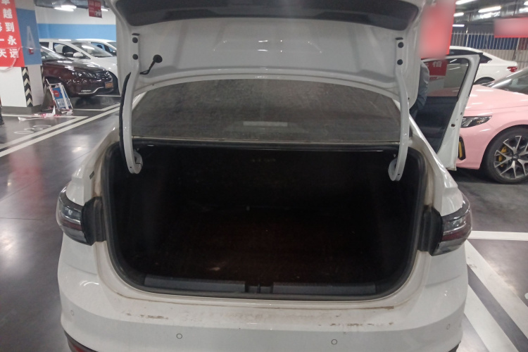 Volkswagen Lavida 2024 car image #19