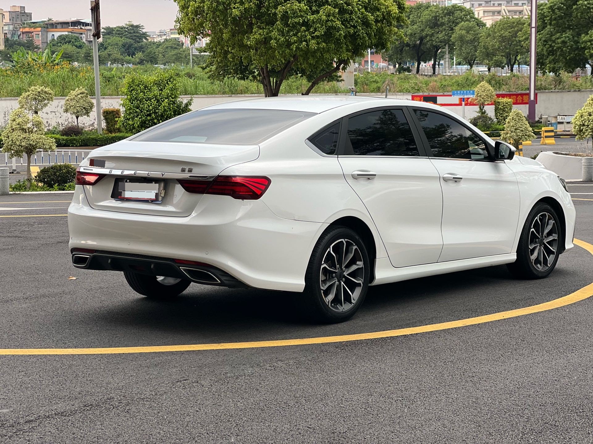 GEELY Binray 2021 car image #7