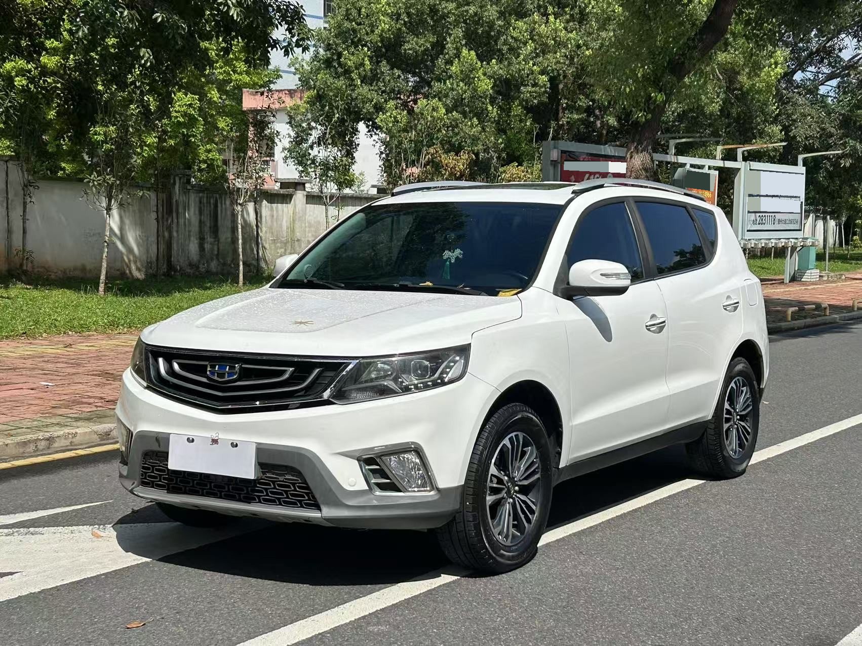 GEELY Vision X6 2017 car image 