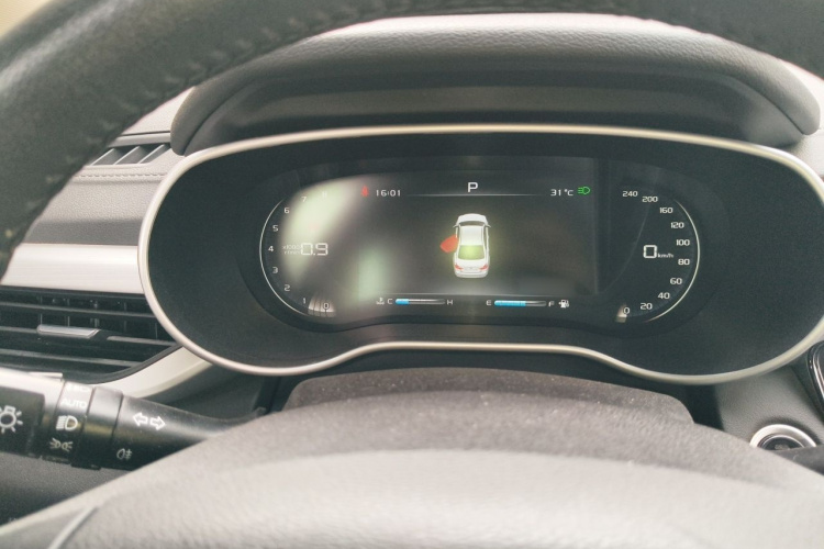 GEELY Emgrand 2019 #16 GEELY Emgrand 2019 car image #16