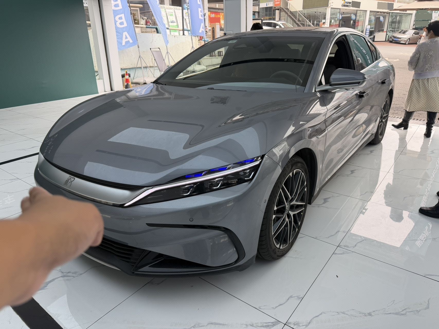 BYD Han 2024 imagem de carro 