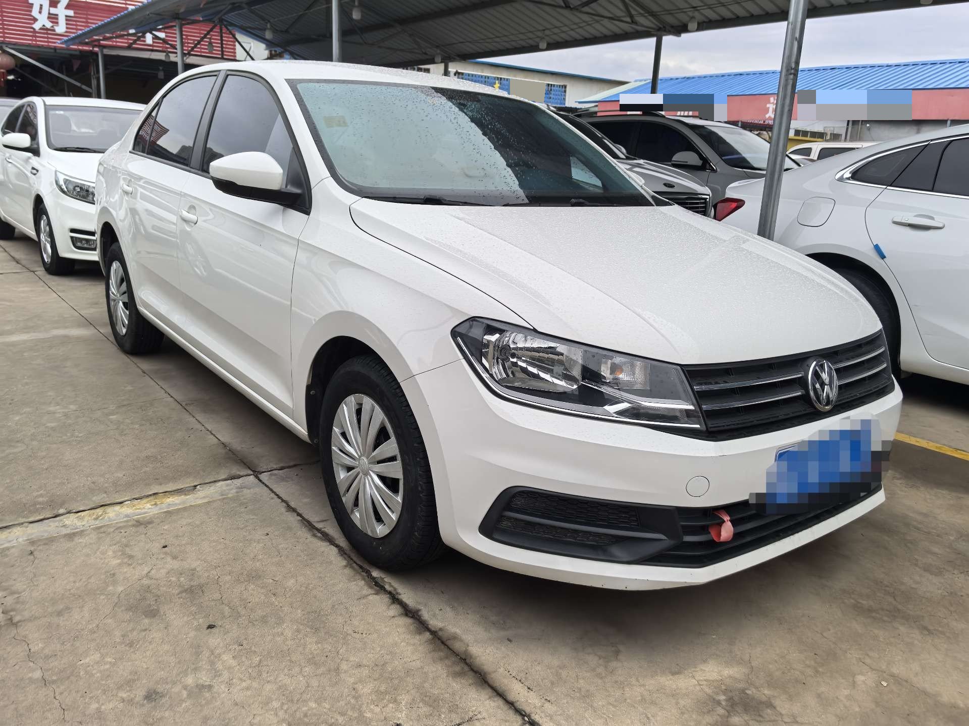 Volkswagen Santana 2018 imagen de coche #2