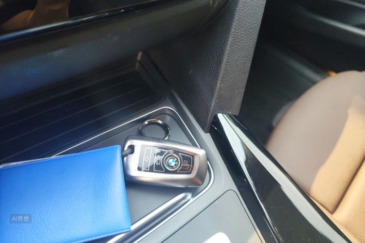 BMW 3 Series 2018 #10 BMW 3 Series 2018 car image #10