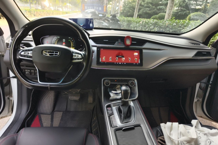 GEELY Binray 2019 car image #12