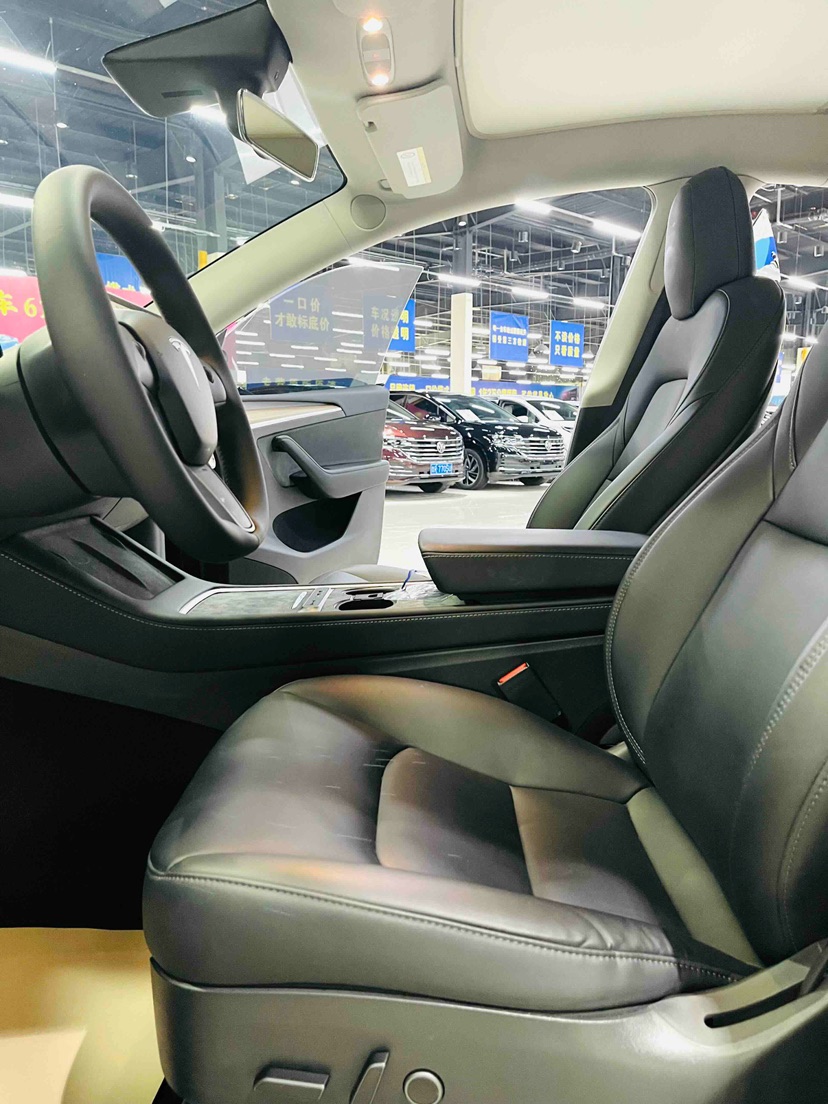 Tesla Model Y 2022 #7 Tesla Model Y 2022 car image #7