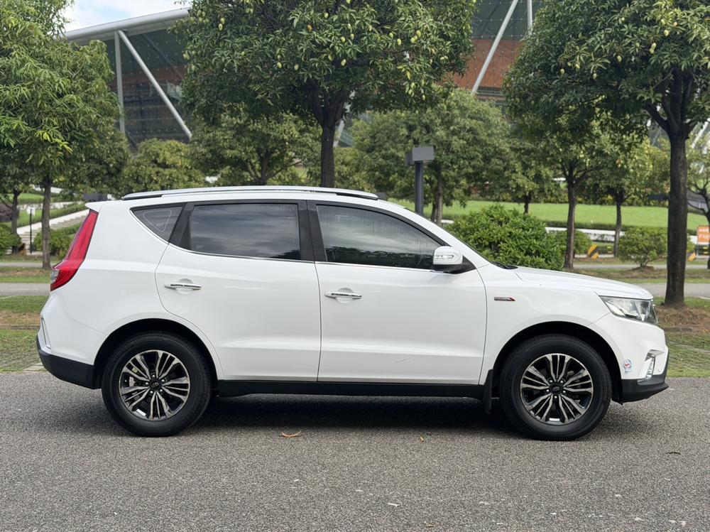 GEELY Vision X6 2018 car image #7
