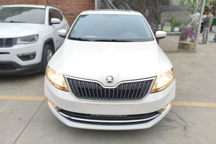 Skoda Rapid 2018 #3 Skoda Rapid 2018 image de voiture #3