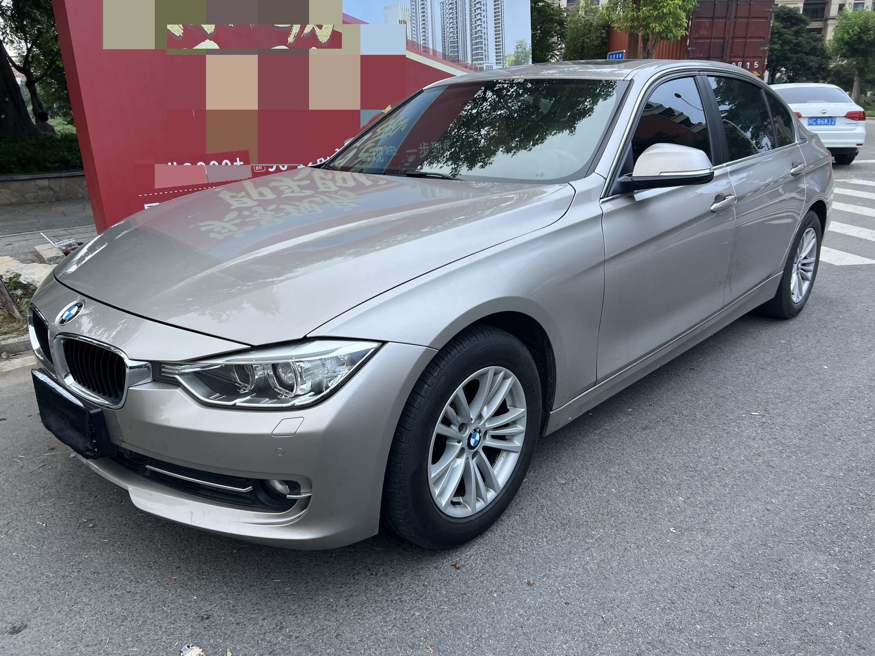 BMW 3 Series 2013 car image 