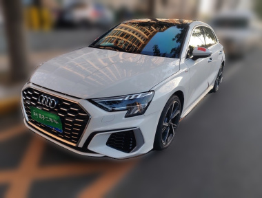 Audi A3 2023 immagine di auto 