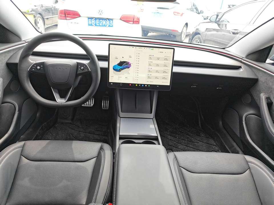 Tesla Model 3 2024 car image #7