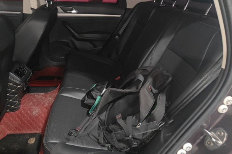 Volkswagen Lavida 2018 car image #17