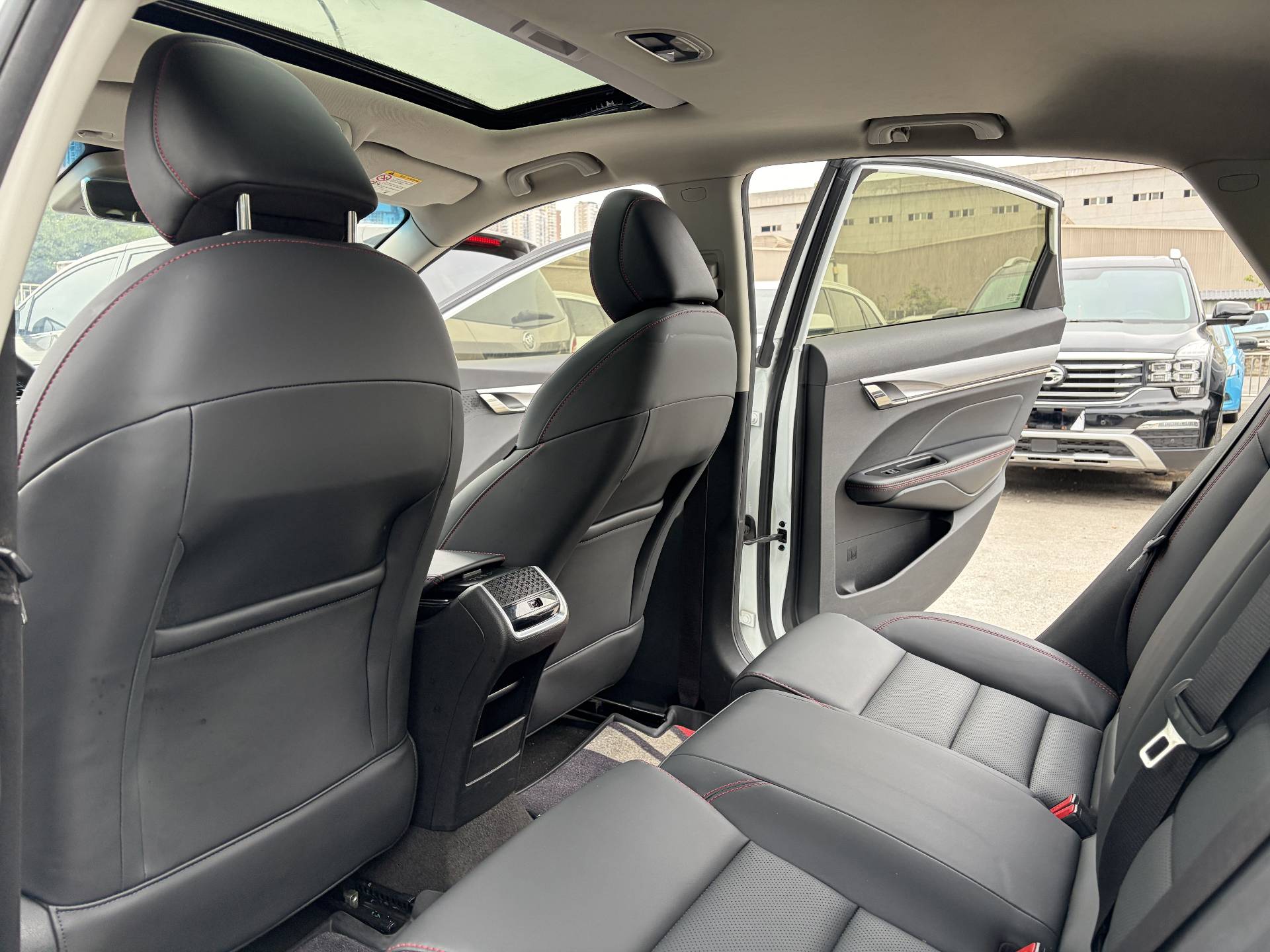 GEELY Binray 2019 #9 GEELY Binray 2019 صورة سيارة #9