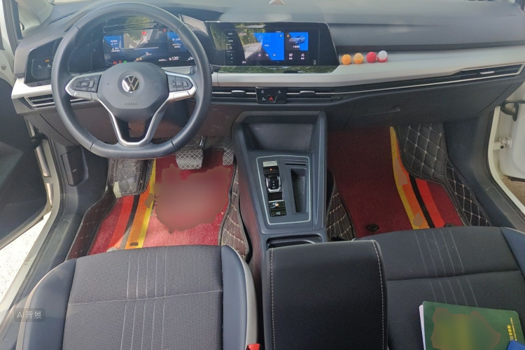 Volkswagen Golf 2021 car image #11