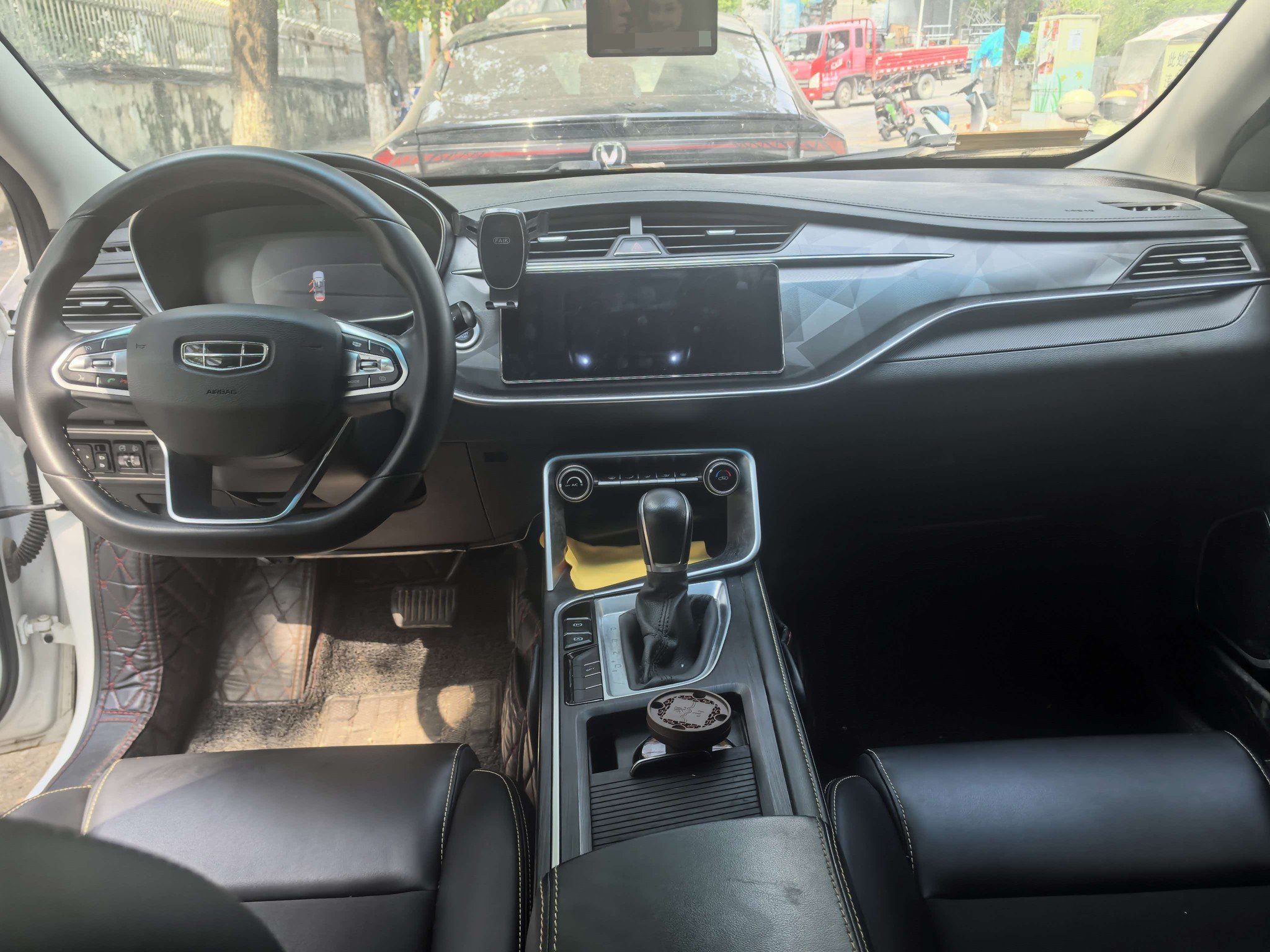 GEELY Binray 2022 #4 GEELY Binray 2022 car image #4