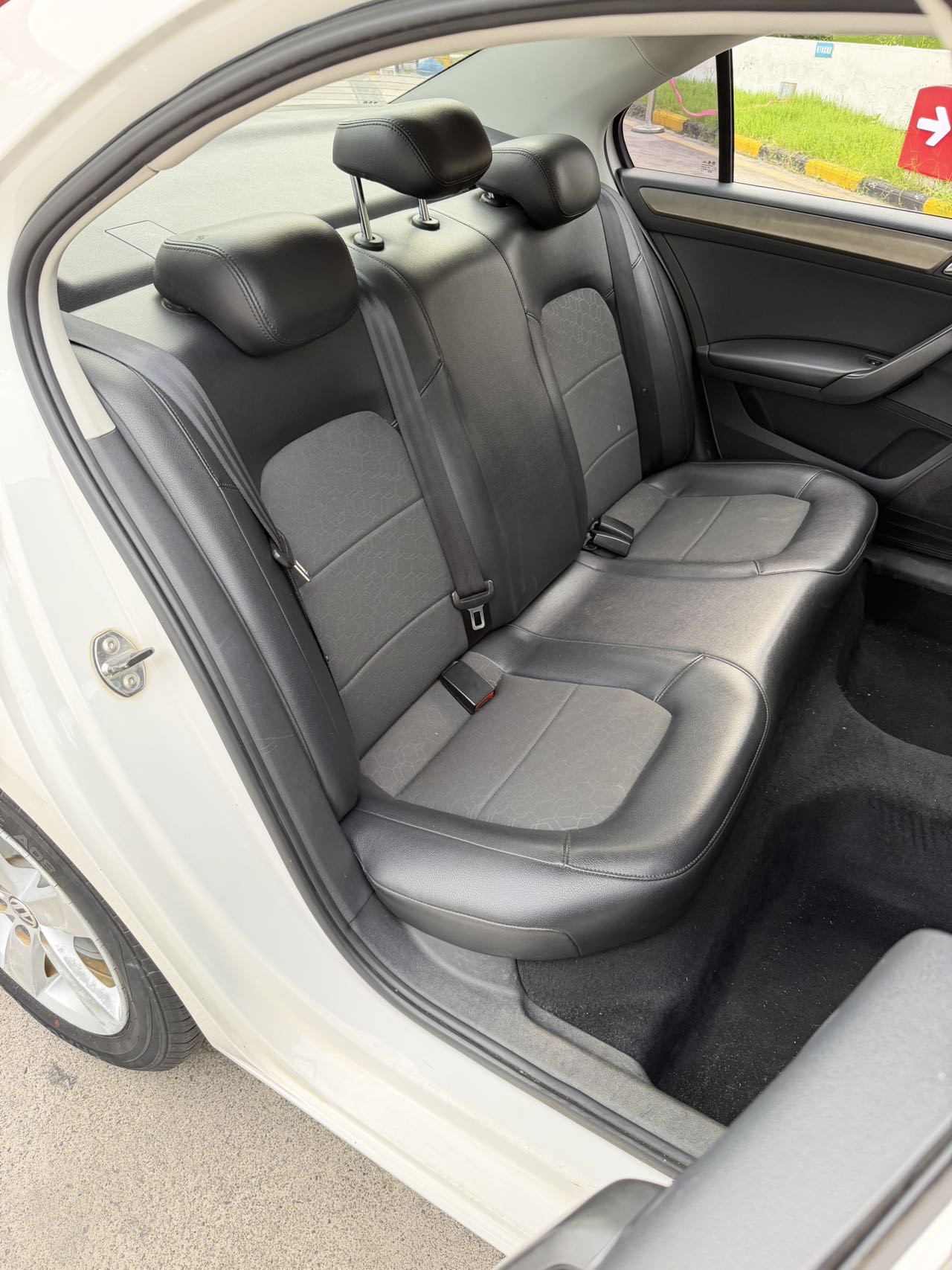 Volkswagen Santana 2014 car image #13