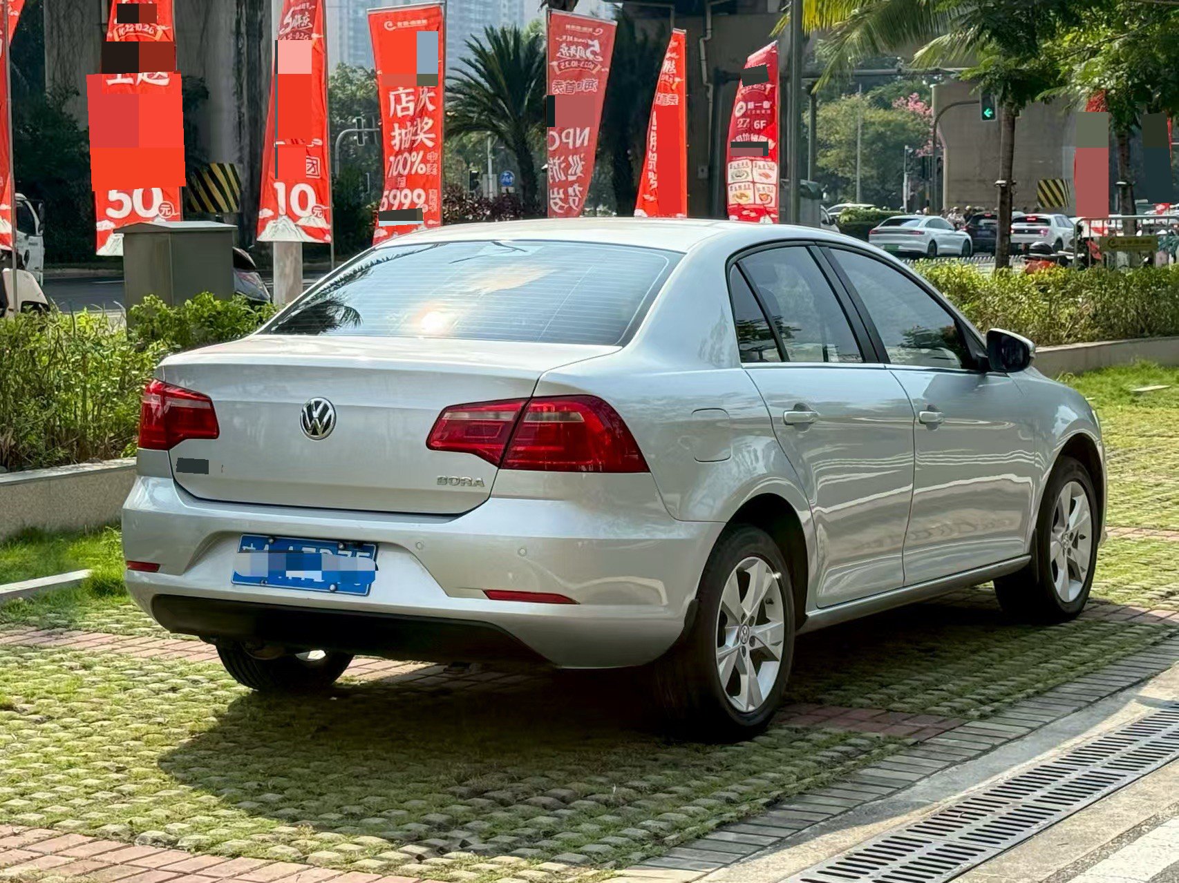 Volkswagen Bora 2014 car image #9