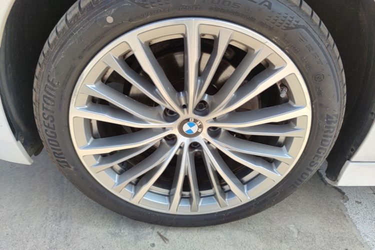 BMW 3 Series 2021 #9 BMW 3 Series 2021 car image #9