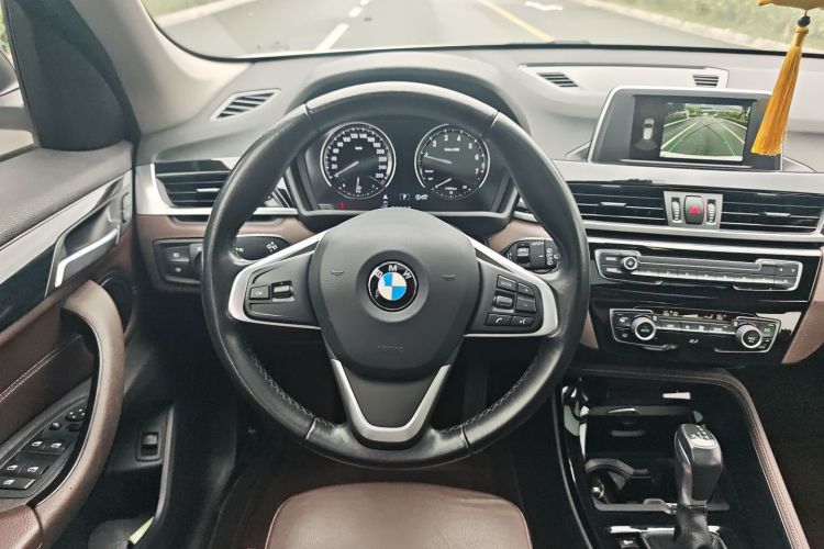 BMW X1 2018 #12 BMW X1 2018 car image #12