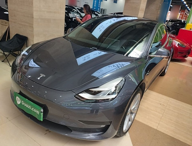 Tesla Model 3 2020 car image 