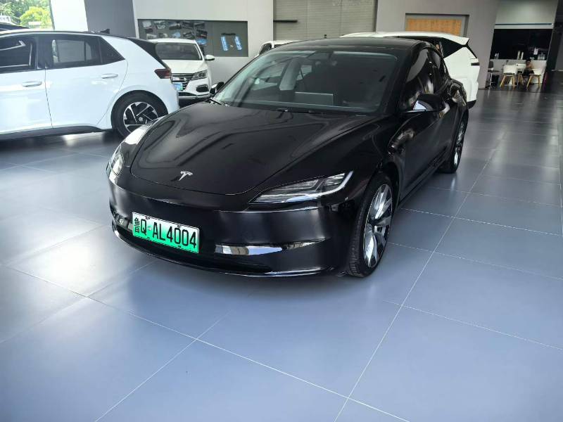 Tesla Model 3 2023 car image 