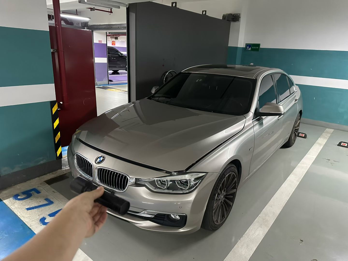 BMW 3 Series 2018 BMW 3 Series 2018 car image