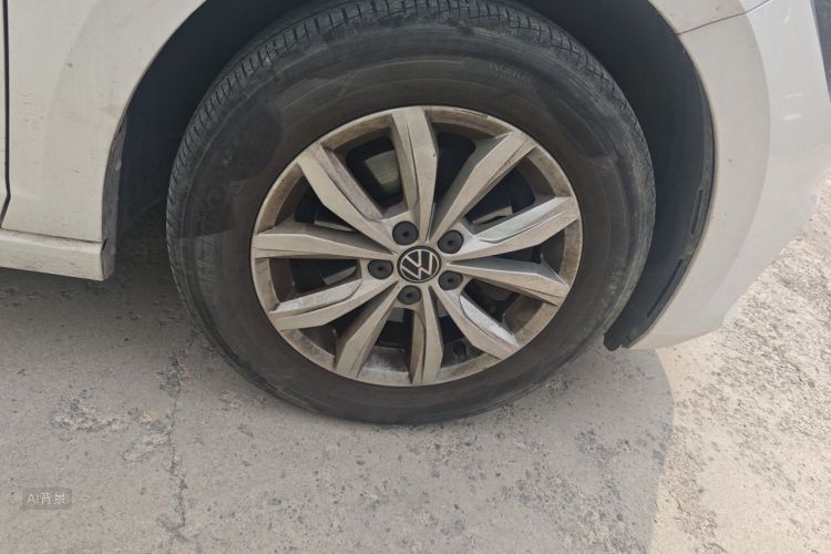 Volkswagen Polo 2021 car image #9