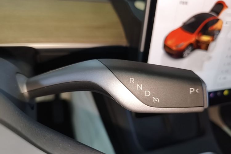 Tesla Model Y 2023 #18 Tesla Model Y 2023 immagine di auto #18