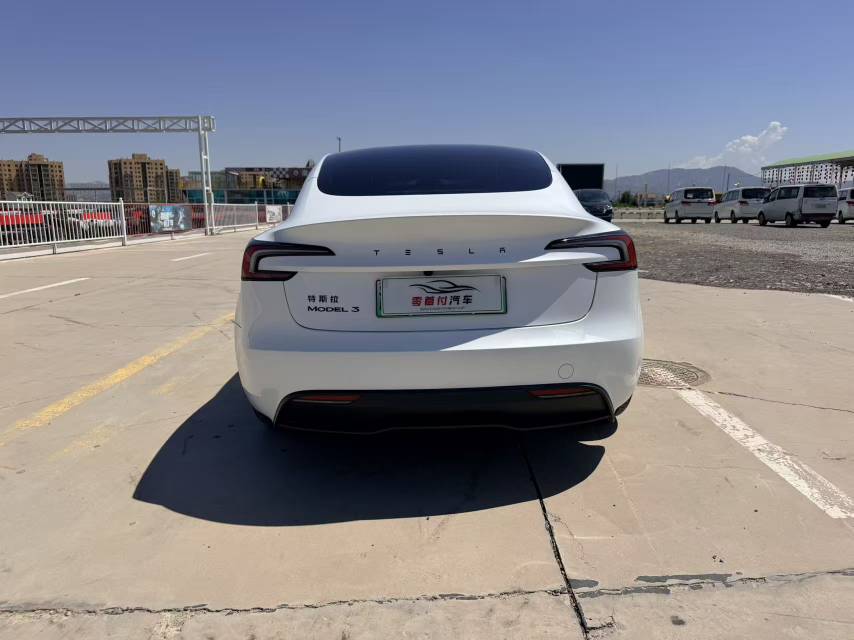 Tesla Model 3 2026 #8 Tesla Model 3 2026 car image #8