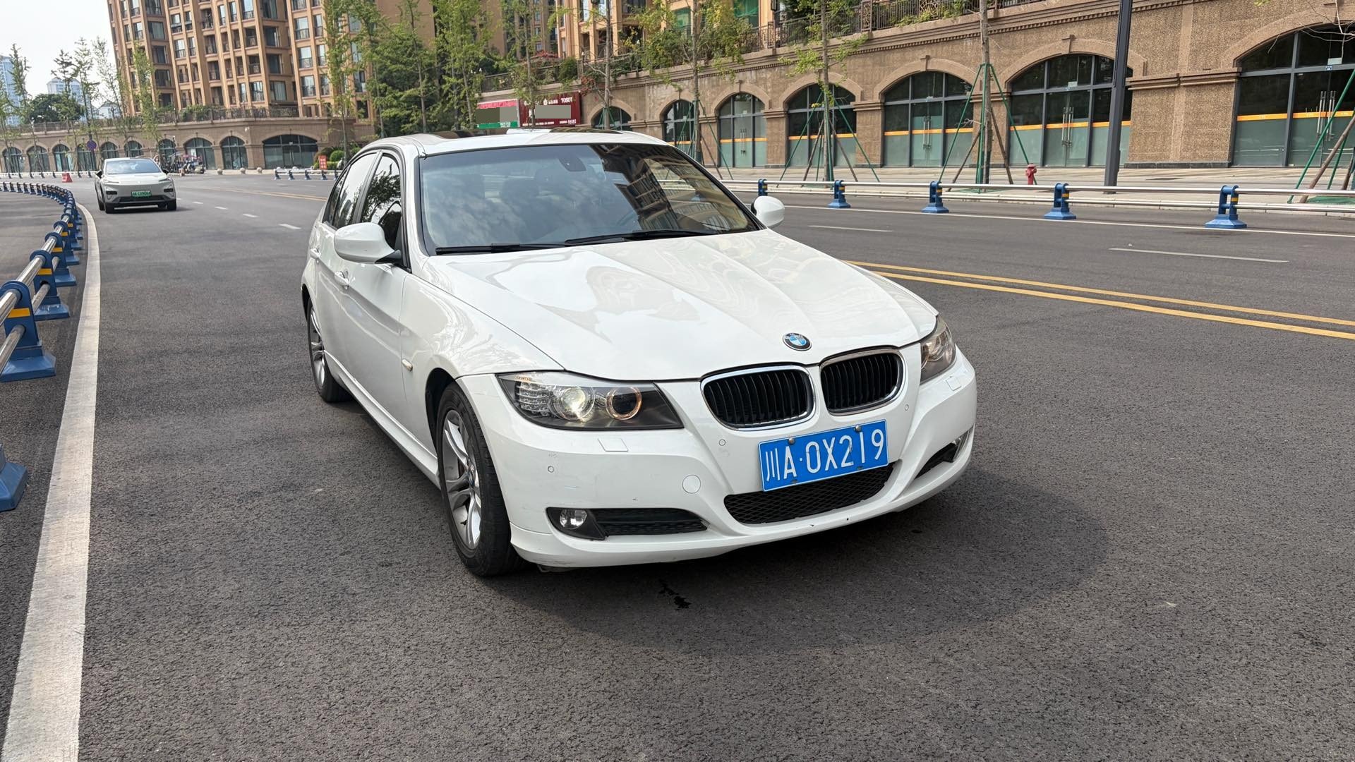 BMW 3 Series (Imported) 2010 #2 BMW 3 Series (Imported) 2010 car image #2