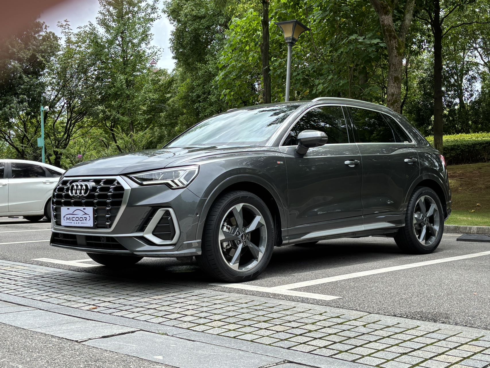 Audi Q3 2022 Audi Q3 2022 car image