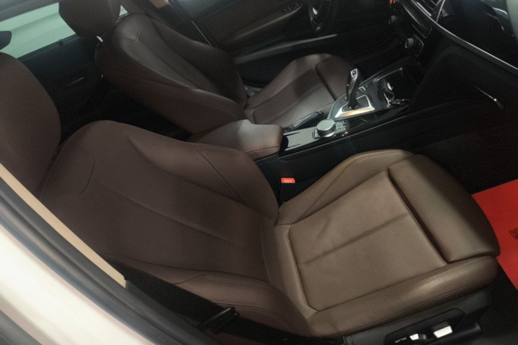 BMW 3 Series 2018 #24 BMW 3 Series 2018 imagen de coche #24