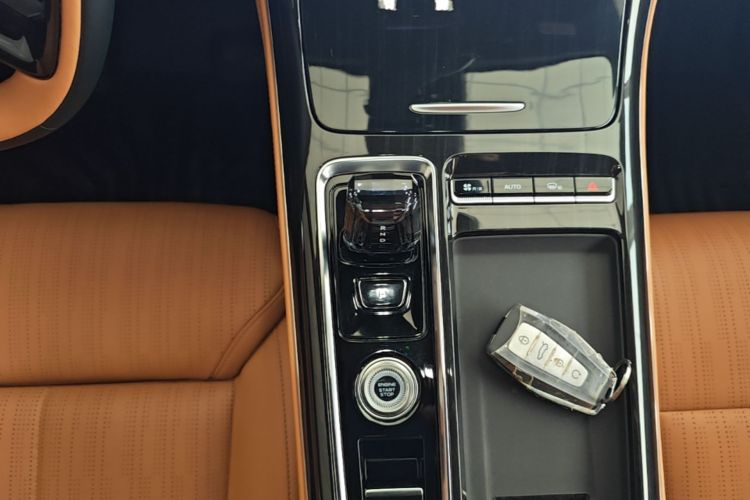 GEELY Boyue L 2025 #14 GEELY Boyue L 2025 изображение автомобиля #14