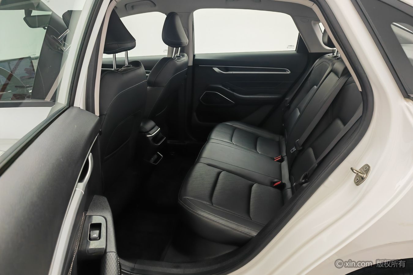 GEELY Emgrand 2023 car image #16