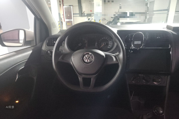 Volkswagen Polo 2017 car image #13