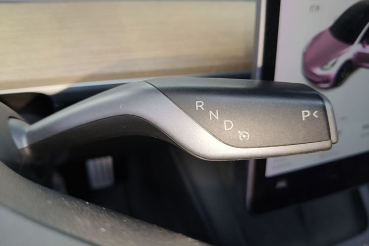 Tesla Model 3 2021 imagem de carro #14