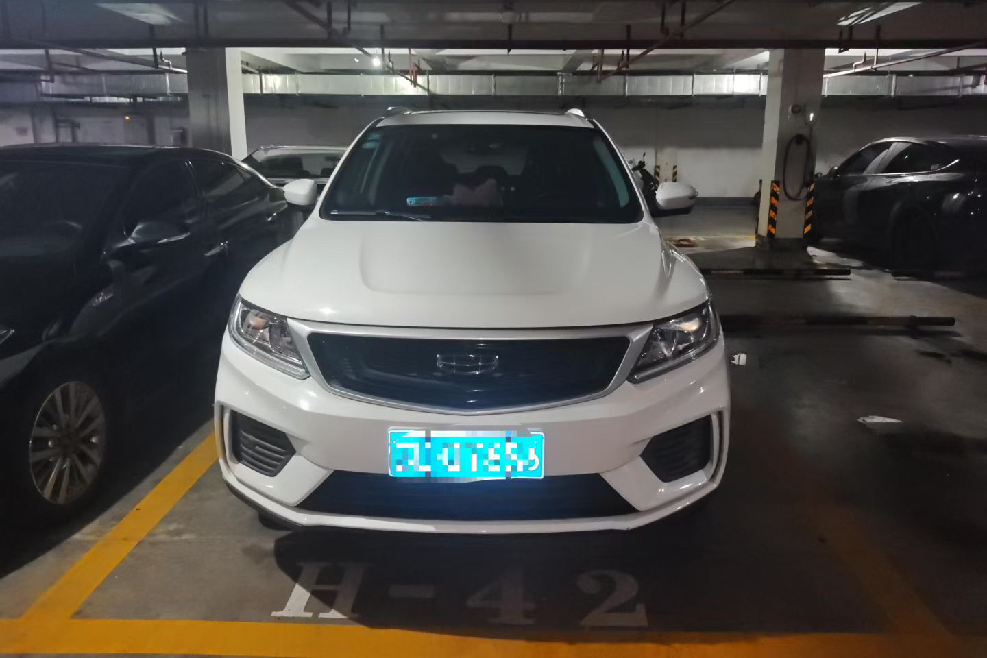 GEELY Vision X6 2020 car image #3