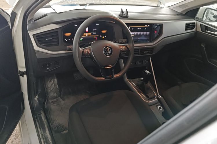 Volkswagen Polo 2023 car image #10