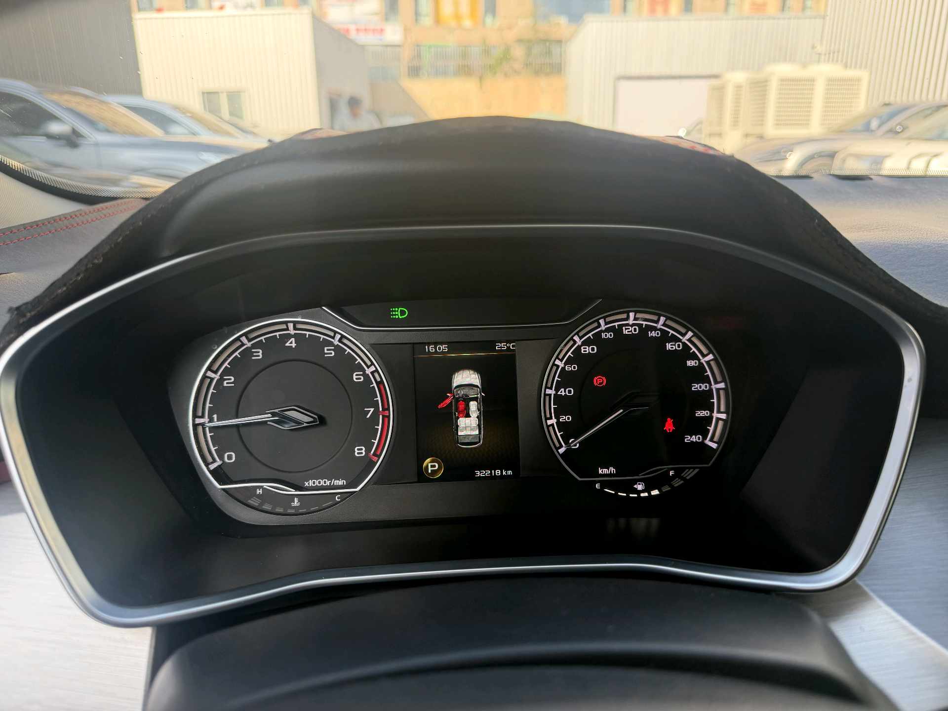 GEELY Coolray 2023 car image #6